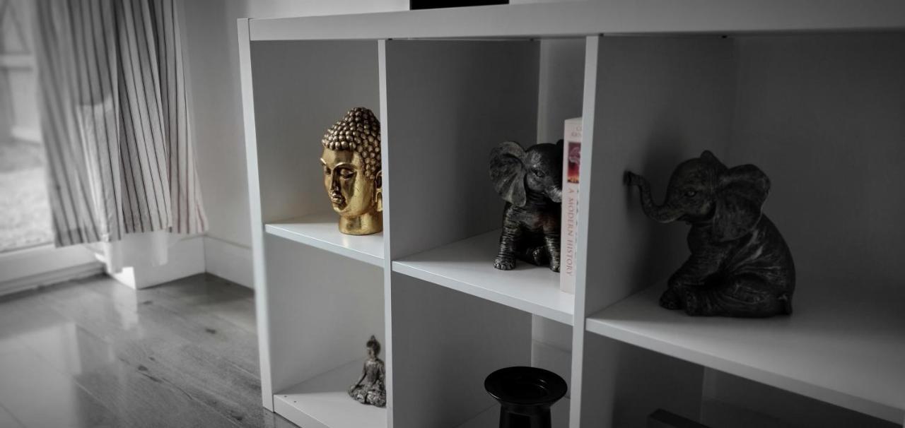 Trendy, Modern Garden Posh Peckham Apartment 런던 외부 사진